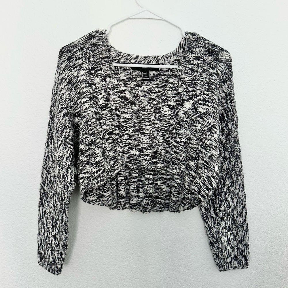 Forever 21 Cropped Knit Sweater, Black and White